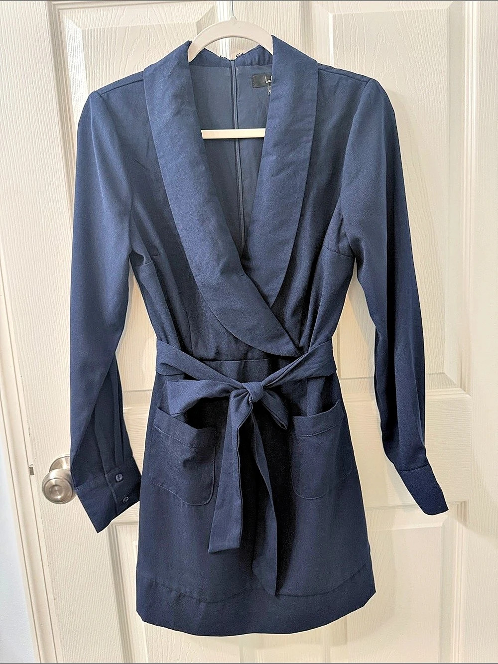 Lulus Long Sleeve Belted Mini Dress in Navy Blue Size Small